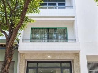 Nhà đường lớn 12m khu bàu cát 3tân bình dt 72m2 giá 3tỷ640 còn tl gần sân bay đang cho thuê 22tr