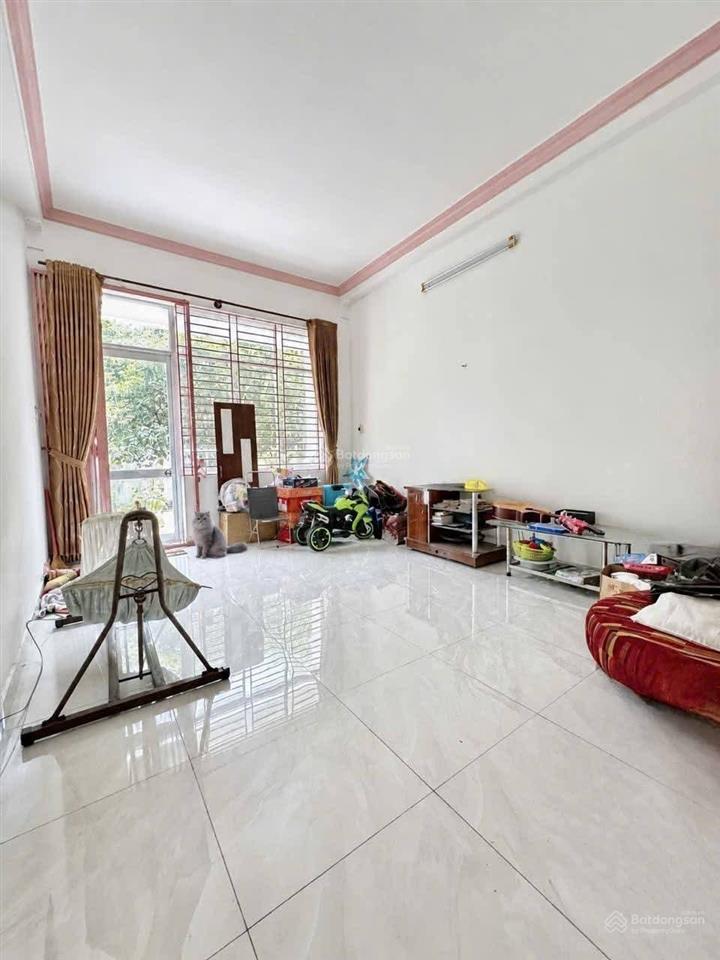 Nhà đường lớn 12m khu bàu cát 3tân bình dt 72m2 giá 3tỷ640 còn tl gần sân bay đang cho thuê 22tr