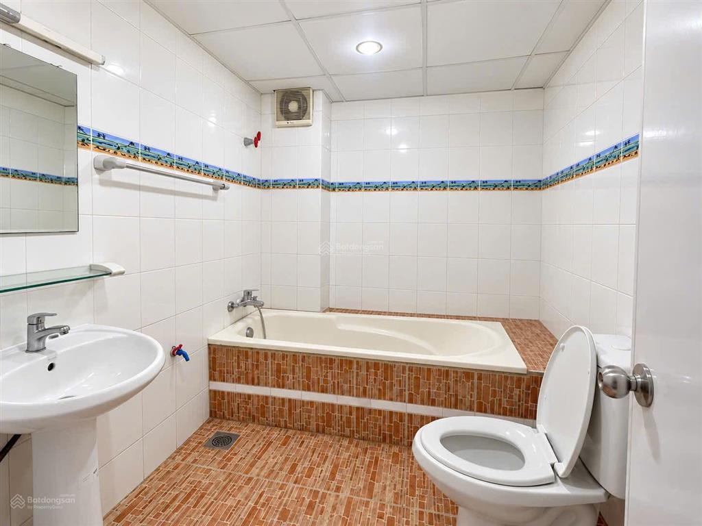 Cô tám bán nhà cho thuê 21tr/th, đường phó cơ điềuquận 5 giá 3tỷ590 dt 74m2 gần bv đại học y dược