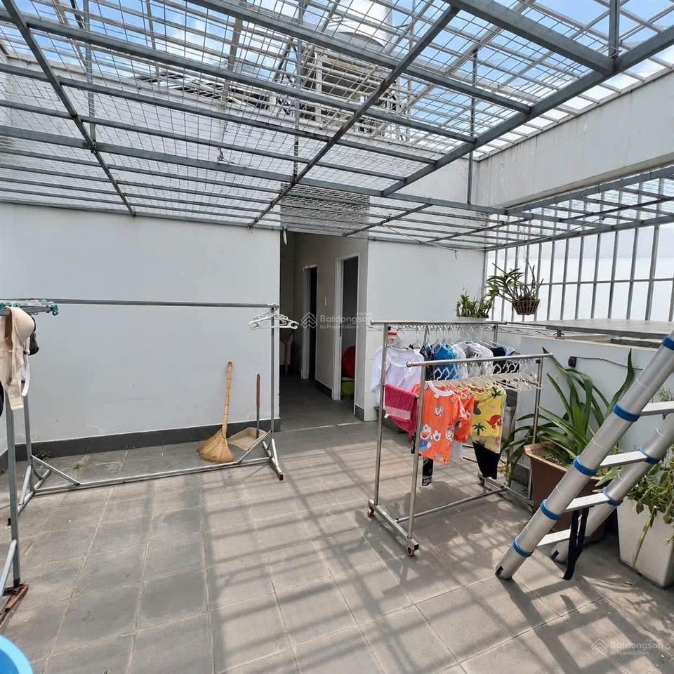 Bán gấp nhà gần gigamall thủ đức đang cho thuê 24tr, đường 18thủ đức (cũ) giá tl dtcn 5mx18m