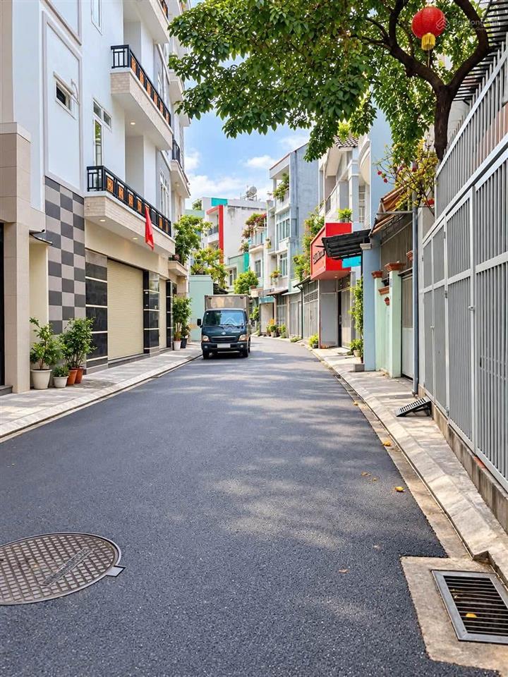 Bán gấp nhà gần gigamall thủ đức đang cho thuê 24tr, đường 18thủ đức (cũ) giá tl dtcn 5mx18m
