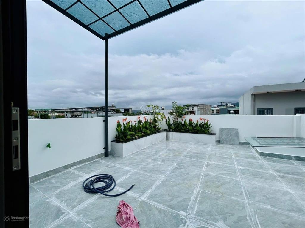 Nhà giá ngộp dt 92,9m2 giá 3tỷ85 còn tl lương định củaquận 2 cho thuê 23tr/th gần mầm non họa mi