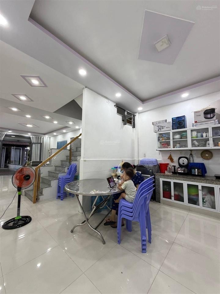 Nhà hẻm thông đường ngô quyền  quận 10 gần chợ quang trung, dt 69,6m2 đang cho thuê 24tr/th