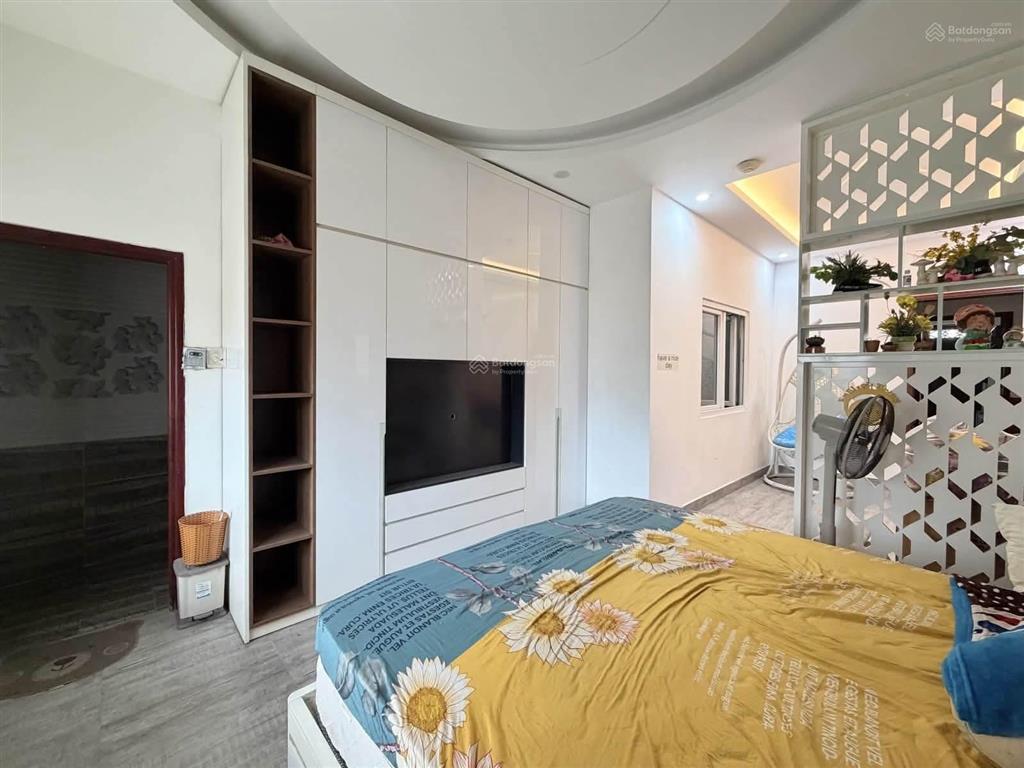 Nhà hẻm thông đường ngô quyền  quận 10 gần chợ quang trung, dt 69,6m2 đang cho thuê 24tr/th