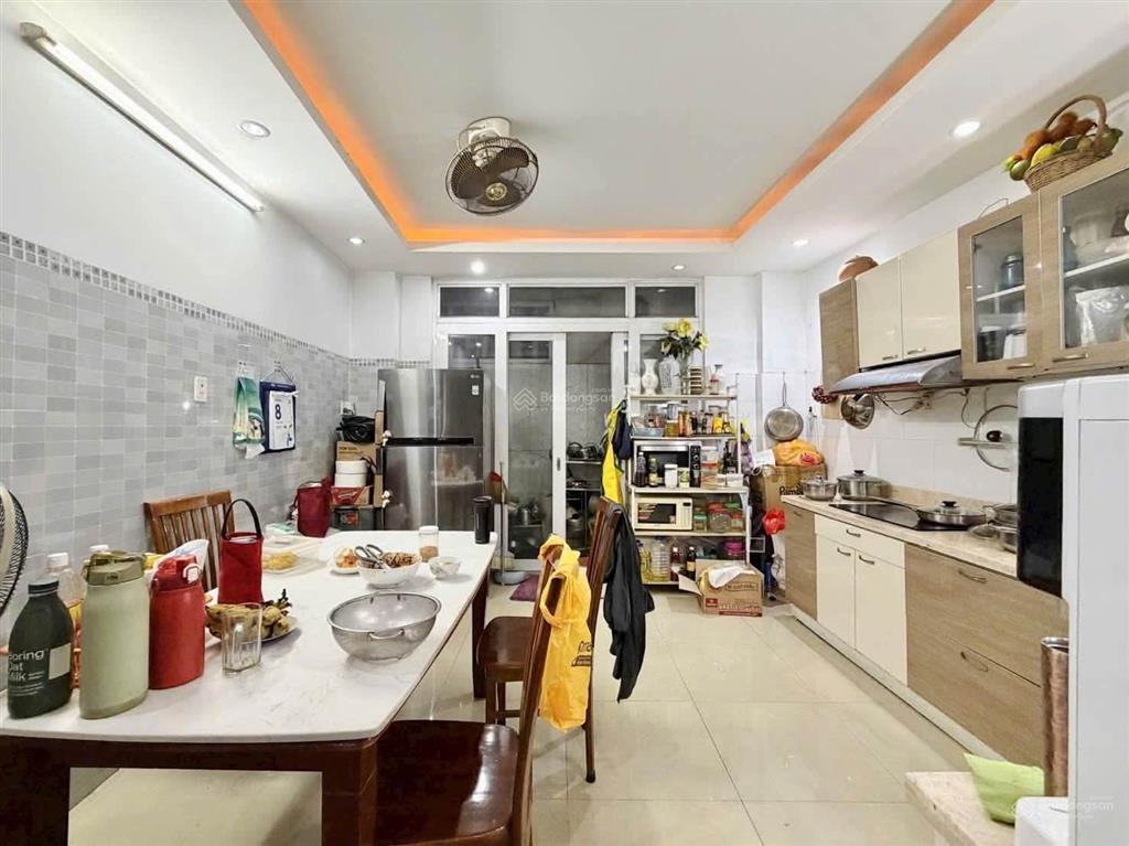 Nhà lê thị hồnggò vấp khu đồng bộ đẹp giá 2tỷ87 cách sân bay 5 phút dt 80 m2 đang sẵn hđ thuê 20tr