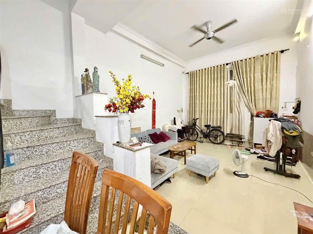 Nhà lê thị hồnggò vấp khu đồng bộ đẹp giá 2tỷ87 cách sân bay 5 phút dt 80 m2 đang sẵn hđ thuê 20tr