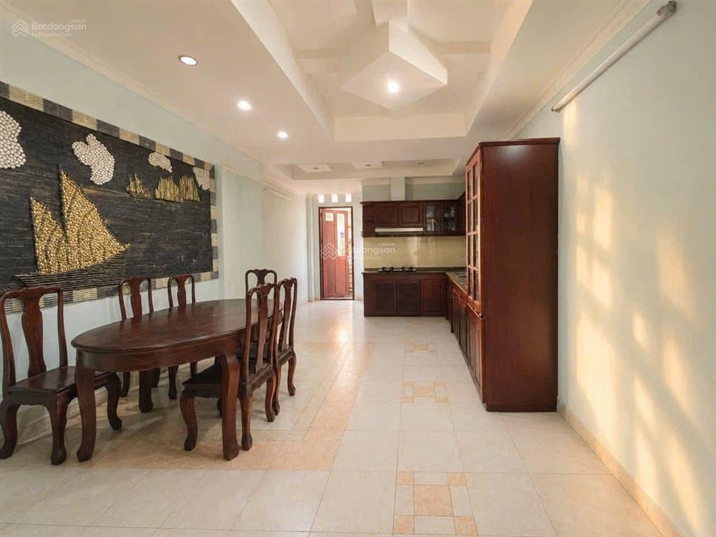 Bán nhà cách sân bay chỉ 5ph, đặng văn ngữphú nhuận giá 3tỷ89 diện tích 81m2, đang cho thuê 24tr/t
