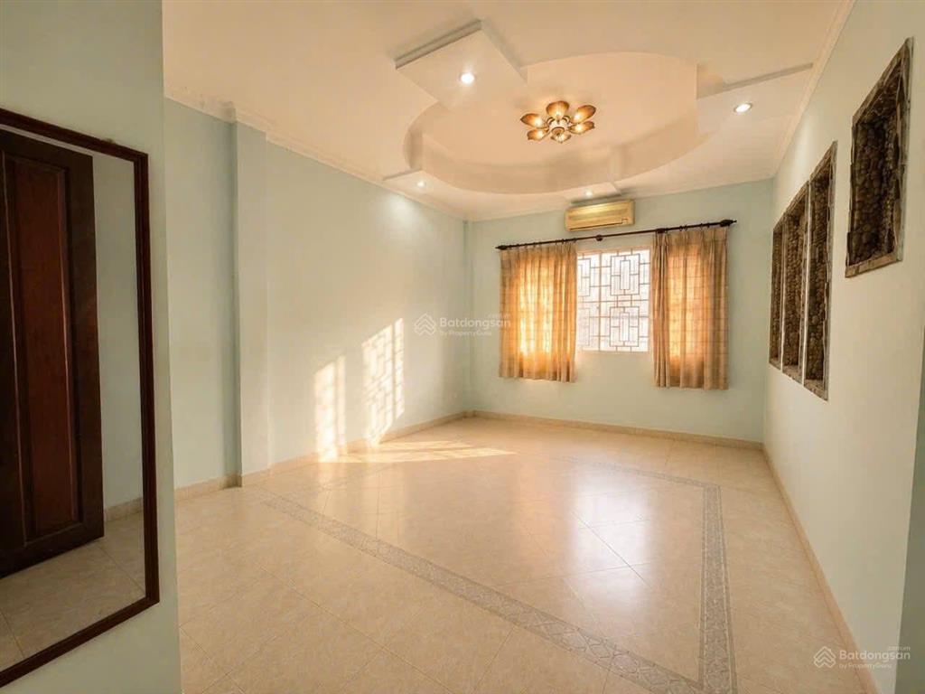 Bán nhà cách sân bay chỉ 5ph, đặng văn ngữphú nhuận giá 3tỷ89 diện tích 81m2, đang cho thuê 24tr/t