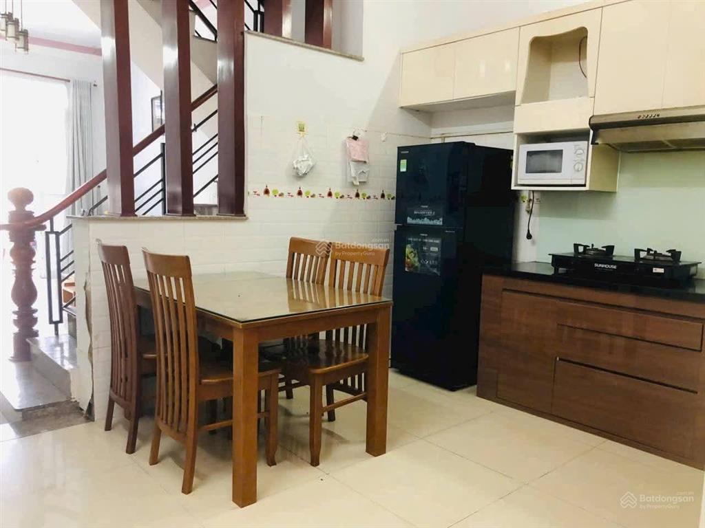 Bán gấp nhà tân phướcquận 10, gần bệnh viện răng hàm mặt, dt 72m2 giá 3tỷ75, đang cho thuê 23tr/th
