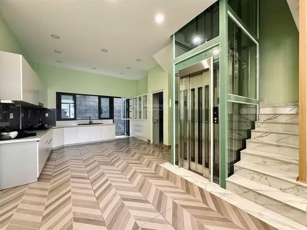 Nhà có thằng máy nguyễn thị minh khaiq1 giá 4tỷ78 dt 76,8m2 gần công viên tao đàn, cho thuê 25tr