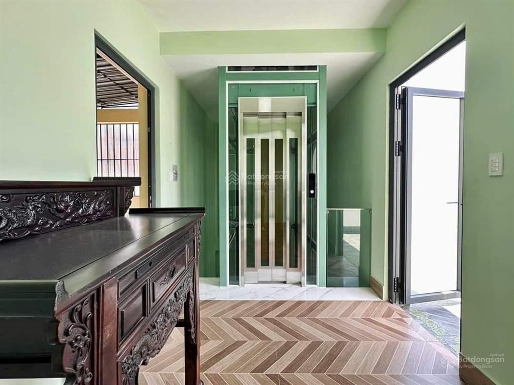 Nhà có thằng máy nguyễn thị minh khaiq1 giá 4tỷ78 dt 76,8m2 gần công viên tao đàn, cho thuê 25tr
