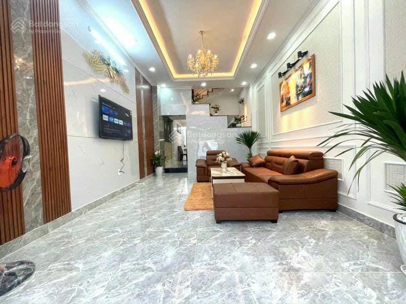 Chủ nhà bán gấp nhà 3tấm đường số 9thủ đức gần đại học luật 70m2 giá 7tỷ74 đang hợp đồng thuê 18tr