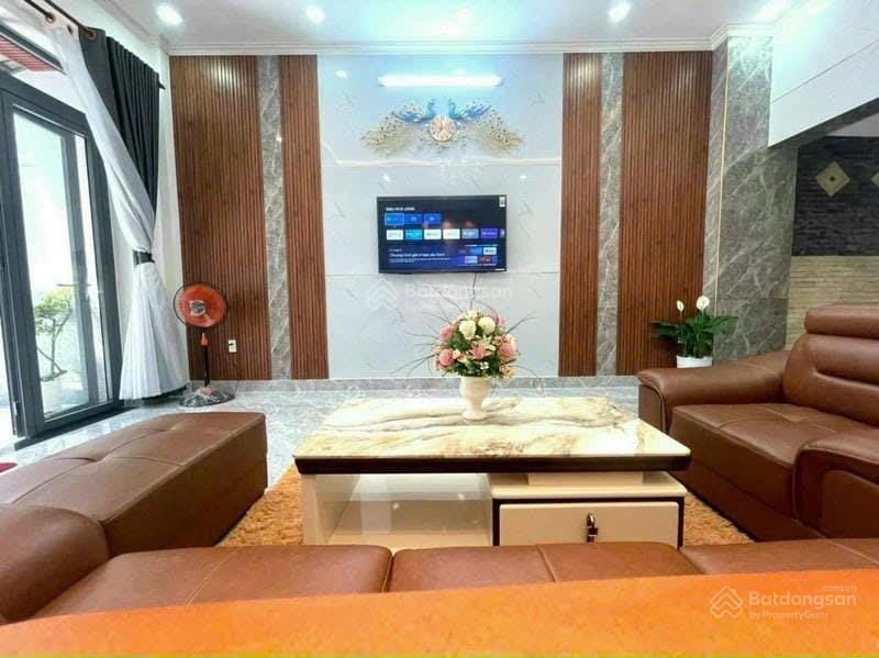 Chủ nhà bán gấp nhà 3tấm đường số 9thủ đức gần đại học luật 70m2 giá 7tỷ74 đang hợp đồng thuê 18tr
