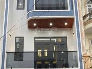 Bán nhà đường 6,8m đang cho thuê 29tr, trần quang diệu  q.3, ngay chợ nguyễn văn trỗi