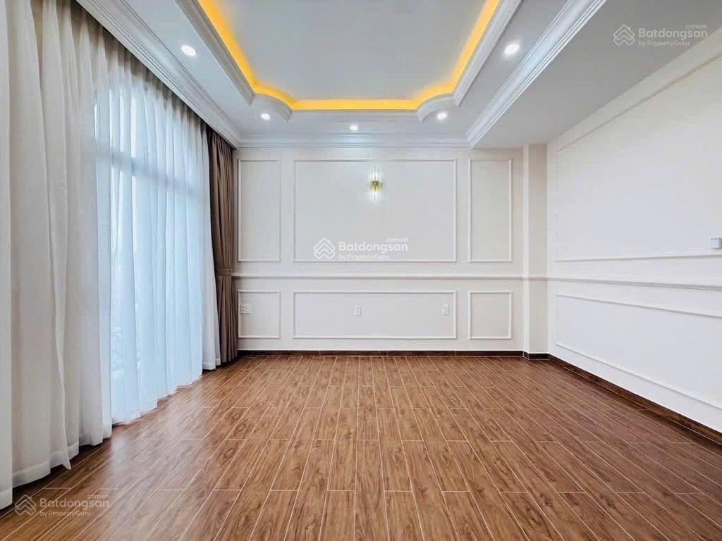 Bán nhà đi úc cho thuê 35tr. đường nguyễn thị minh khai  q.1. 98.5m2, gần thảo cầm viên