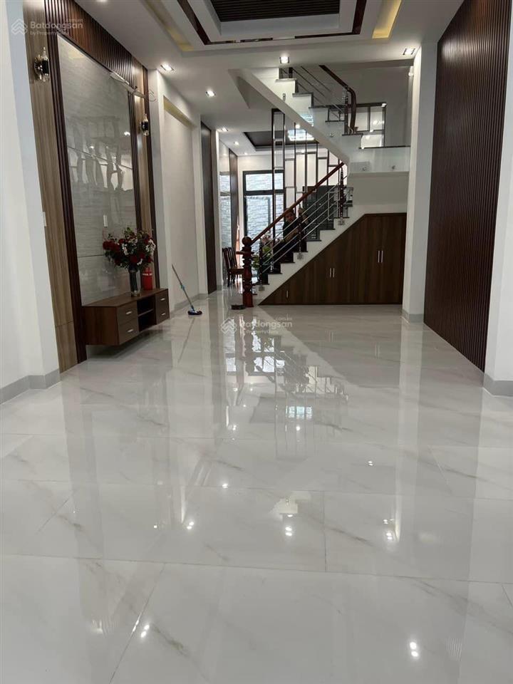 Khách tìm nhà đường ô tô đường phùng hưng  quận 5, đang cho thuê 31 triệu, 78,2m2