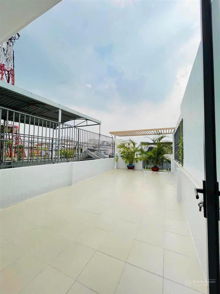 Khách tìm nhà đường ô tô đường phùng hưng  quận 5, đang cho thuê 31 triệu, 78,2m2