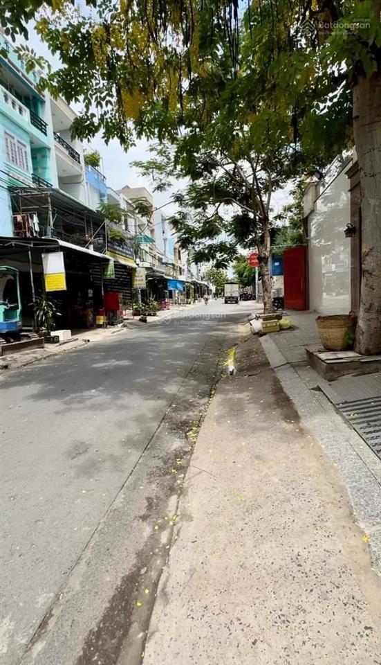 Khách tìm nhà đường ô tô đường phùng hưng  quận 5, đang cho thuê 31 triệu, 78,2m2