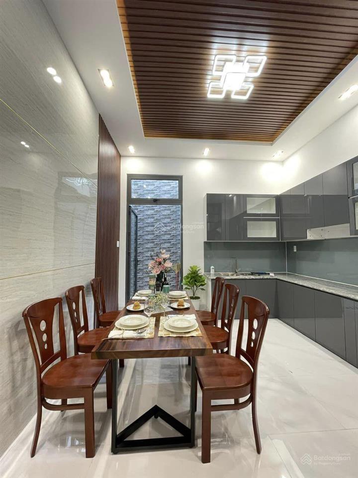 Khách tìm nhà đường ô tô đường phùng hưng  quận 5, đang cho thuê 31 triệu, 78,2m2