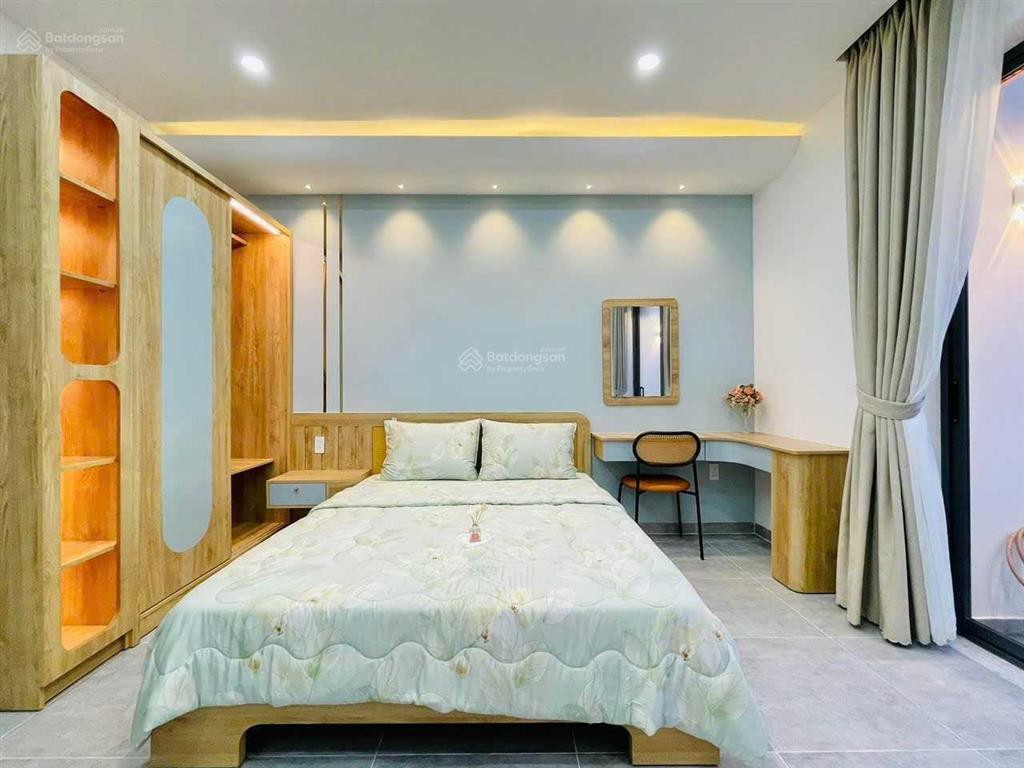 Chủ gửi bán gấp nhà cho thuê 31 triệu, đ. nguyễn văn đừng  q. 5, giá 2tỷ820/61m2, gần chợ hòa bình