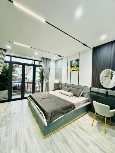 Khách cần tìm nhà đang cho thuê 36triệu, đường mạc đĩnh chi  q.1, 65m2, gần hồ con rùa