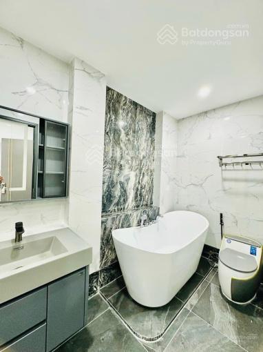 Khách cần tìm nhà đang cho thuê 36triệu, đường mạc đĩnh chi  q.1, 65m2, gần hồ con rùa