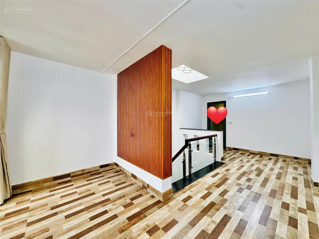 Bán nhà đang cho thuê 29triệu đường thạch thị thanh q.1, giá 4tỷ050/74m2, gần công viên lê văn tám
