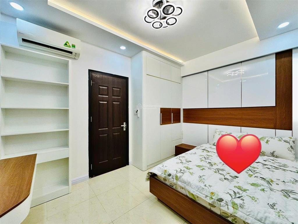 Bán nhà đang cho thuê 29triệu đường thạch thị thanh q.1, giá 4tỷ050/74m2, gần công viên lê văn tám