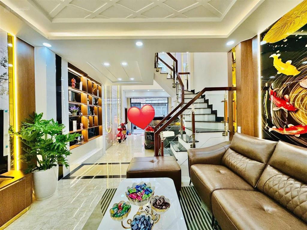 Bán nhà đang cho thuê 29triệu đường thạch thị thanh q.1, giá 4tỷ050/74m2, gần công viên lê văn tám