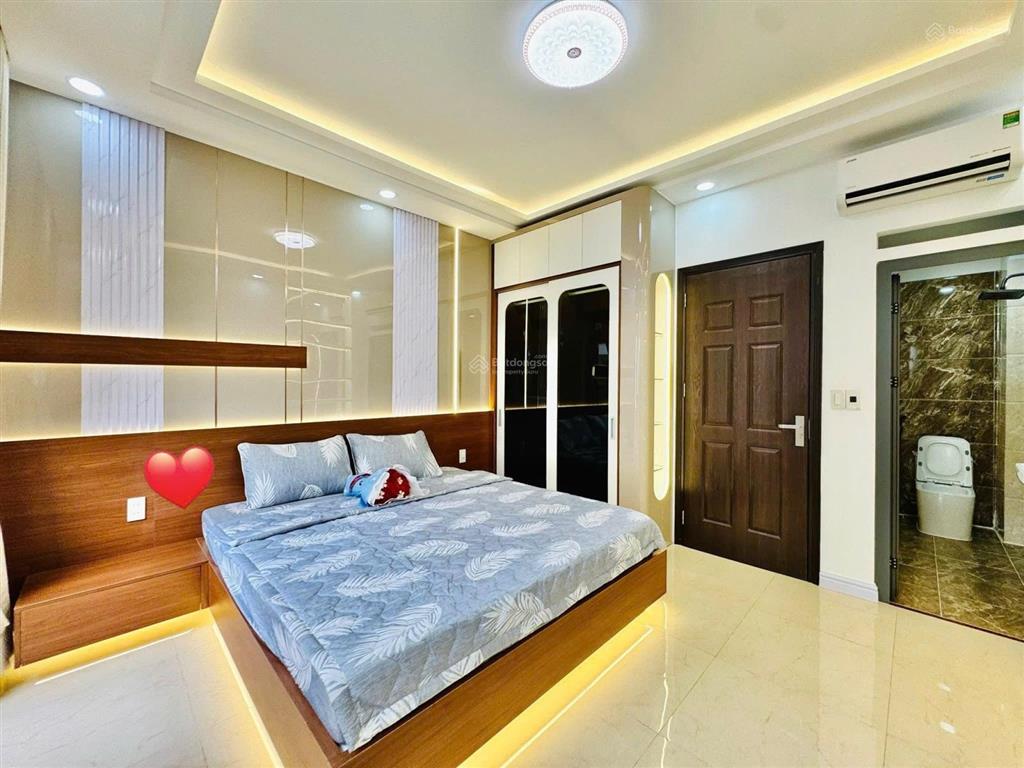 Bán nhà đang cho thuê 29triệu đường thạch thị thanh q.1, giá 4tỷ050/74m2, gần công viên lê văn tám