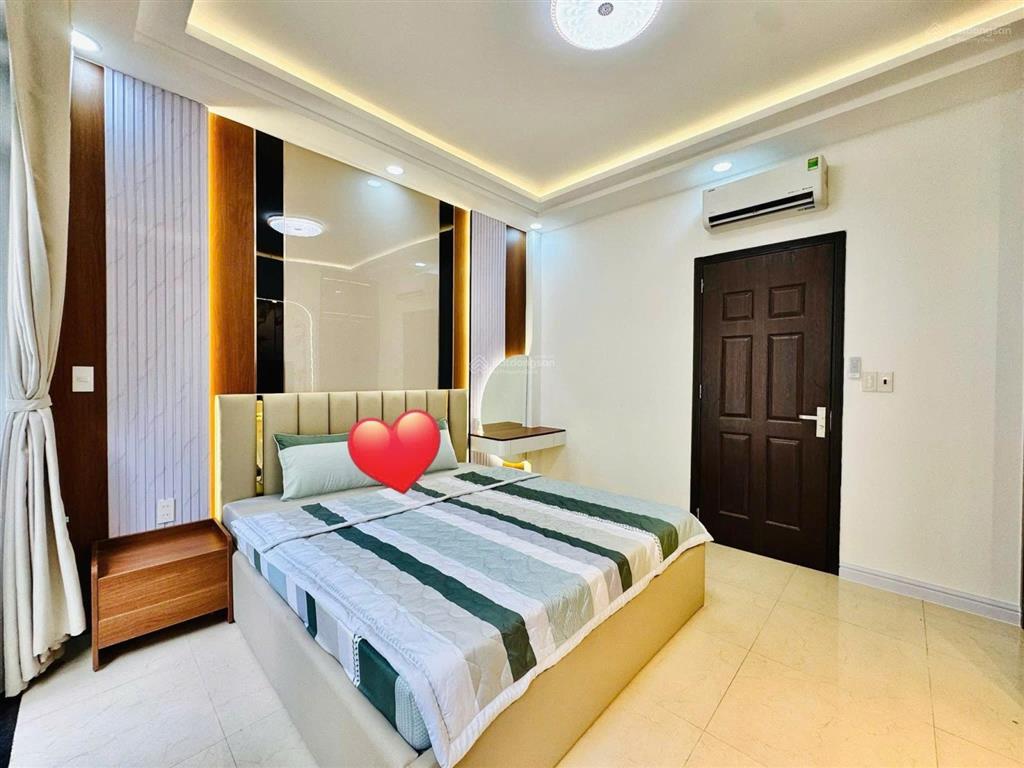 Bán nhà đang cho thuê 29triệu đường thạch thị thanh q.1, giá 4tỷ050/74m2, gần công viên lê văn tám