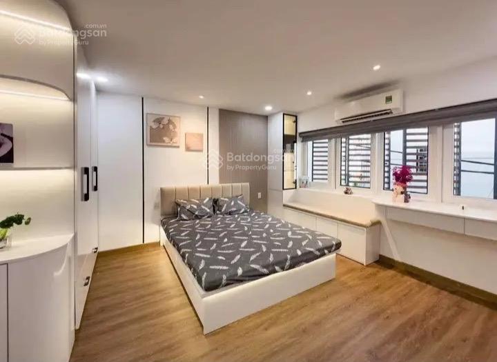 Khách cần nhà đẹp đang cho thuê 35 triệu, đ.tản viên  tân bình. giá 3tỷ050/73m2, ngay sân bay