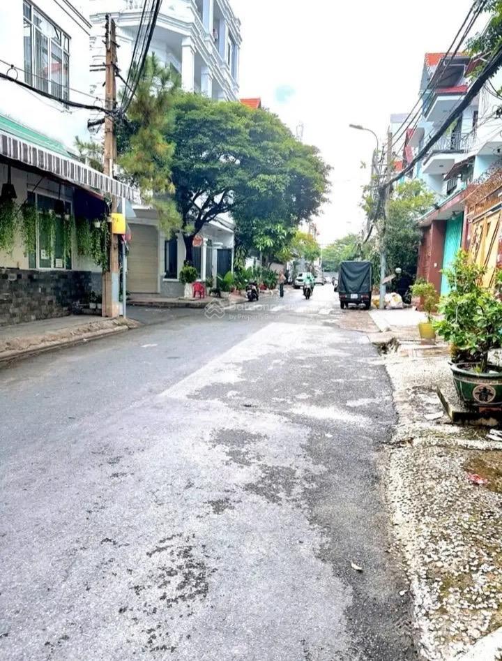 Khách cần nhà đẹp đang cho thuê 35 triệu, đ.tản viên  tân bình. giá 3tỷ050/73m2, ngay sân bay
