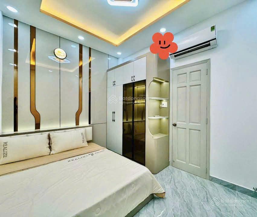 Chính bán nhà bùi thị xuân tân bình. giá 2tỷ990/68,5m2, cho thuê 20triệu.gần vòng xoay lăng cha cả