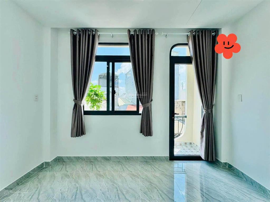 Chính bán nhà bùi thị xuân tân bình. giá 2tỷ990/68,5m2, cho thuê 20triệu.gần vòng xoay lăng cha cả