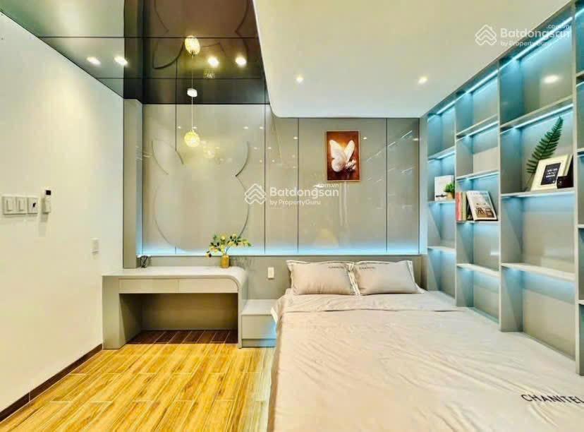 Bán nhà 3tầng ngay phan kế bính  quận 1. giá 4tỷ050/73,2m2, cho thuê 25triệu. gần đại học kinh tế