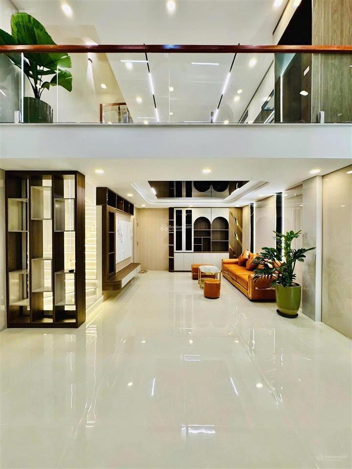 Nhà cho thuê sẵn 26 triệu ngay châu văn liêm  quận 5. giá 3tỷ550/72,4m2, gần chợ phùng hưng