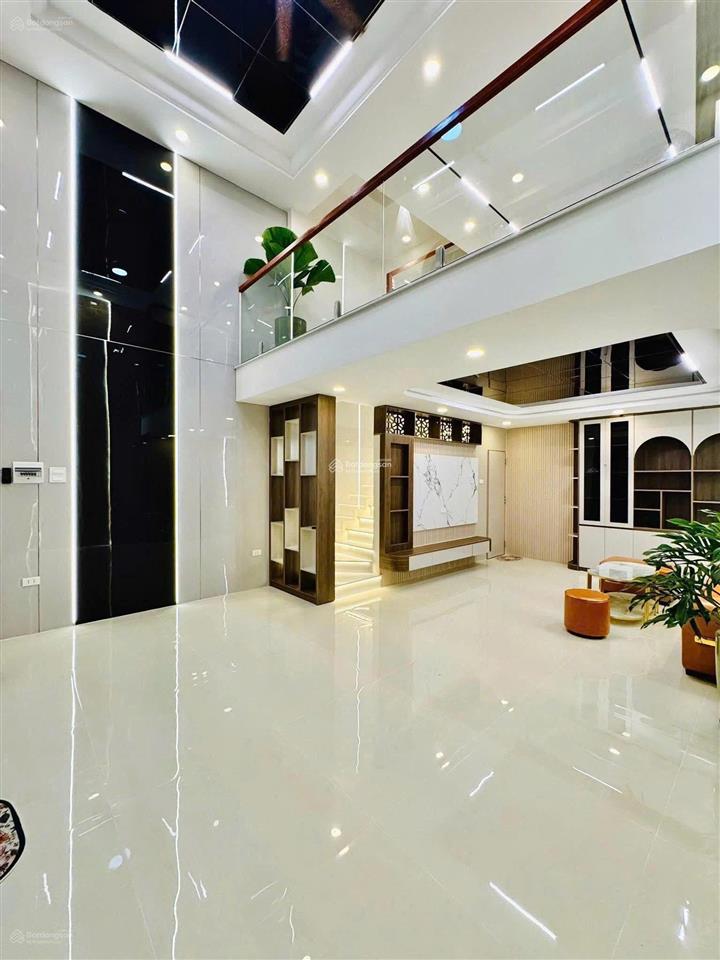 Nhà cho thuê sẵn 26 triệu ngay châu văn liêm  quận 5. giá 3tỷ550/72,4m2, gần chợ phùng hưng