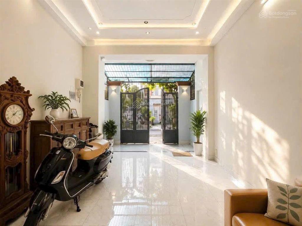 Bán nhà đường ô tô nguyễn duy hiệu  quận 2, giá 3 tỷ 850/69m2, cho thuê 21 triệu. gần cầu sài gòn