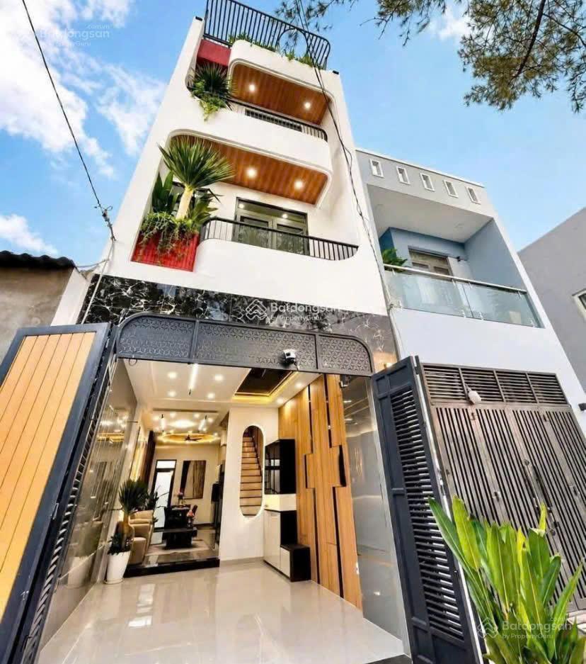 Bán nhà đường 6m phan văn trị  gò vấp. giá ỷ6/65,7m2, đang cho thuê 16 triệu. gần khu city land