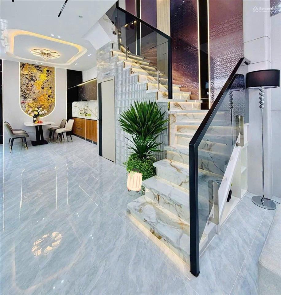 Bán nhà cho thuê 16triệu ngay kha vạn cân tp.thủ đức. giá 2tỷ880/63,5m2, cách chợ thủ đức 500m