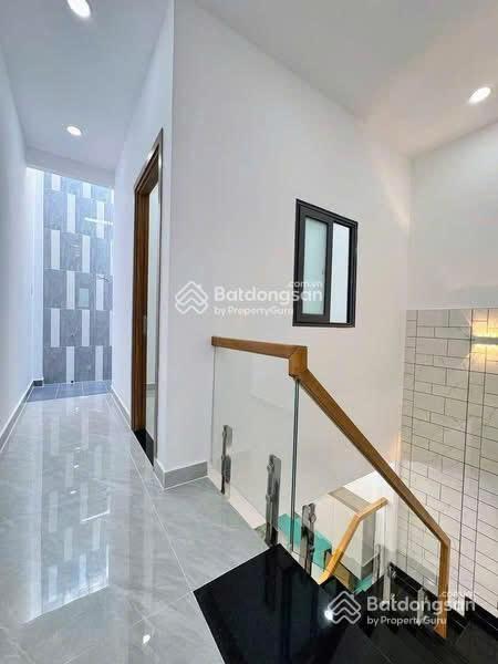 Bán nhà đường lò lu  quận 9. 65,6m2, đang cho thuê 13 triệu. gần thcs trường thạnh