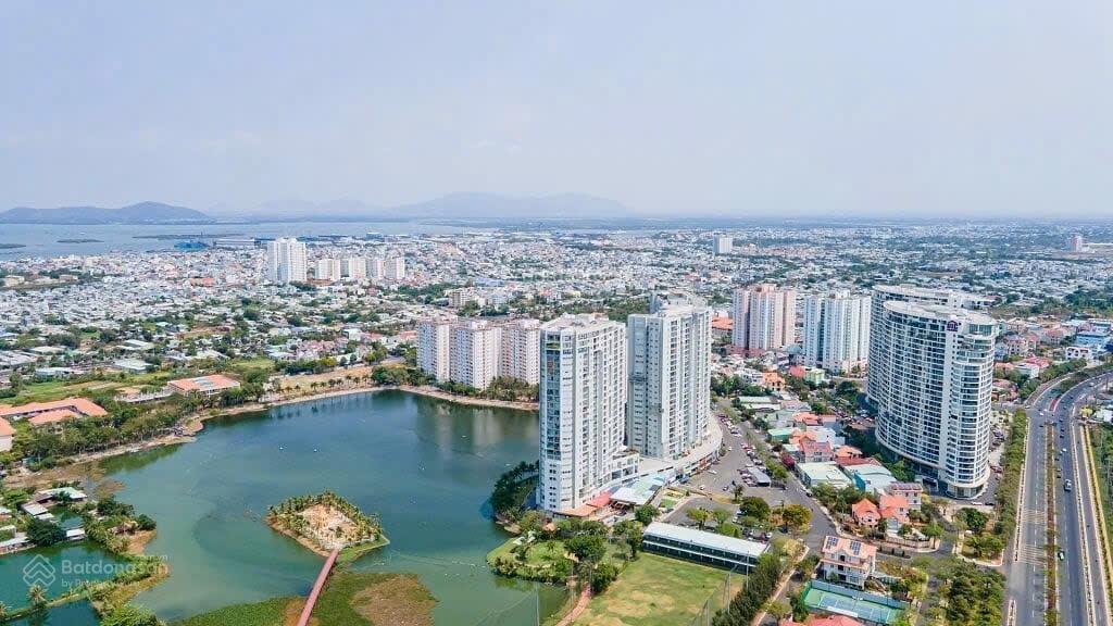 Bán căn góc 2 mặt tiền khu đô thị chí linh 1 vị trí đẹp hiếm có
