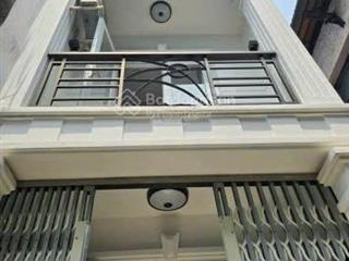 Giảm giá sâu bán gấp nhà hồ thị kỷ p1 q10. giá 3tỷ8/71,3m2 gần chợ hoa hồ thị kỷ. cho thuê 20tr/th