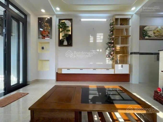 Giảm giá sâu bán gấp nhà hồ thị kỷ p1 q10. giá 3tỷ8/71,3m2 gần chợ hoa hồ thị kỷ. cho thuê 20tr/th