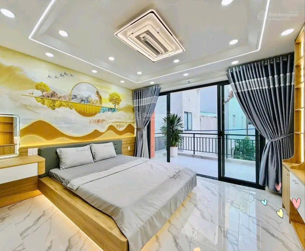 Chỉ 3tỷ8 sở hữu nhà đường nguyễn thần hiến p18 q4. dt 76,8m2 gần đh nguyễn tất thành. cho thuê 24tr