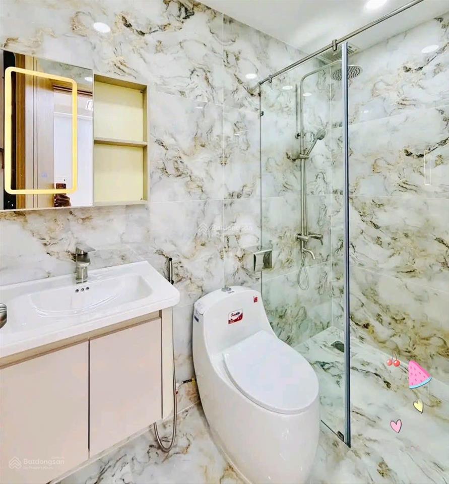 Chỉ 3tỷ8 sở hữu nhà đường nguyễn thần hiến p18 q4. dt 76,8m2 gần đh nguyễn tất thành. cho thuê 24tr