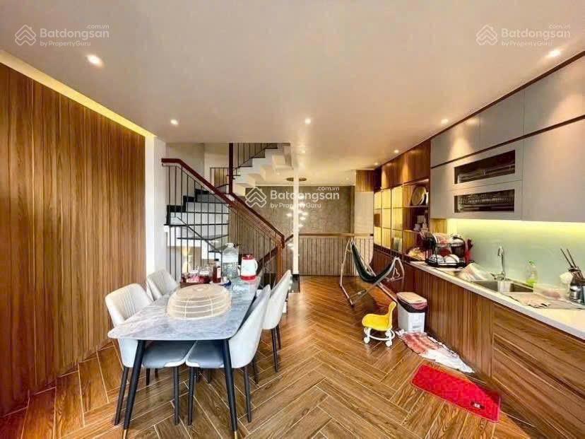 Bán nhanh nhà hẻm ô tô 6mét cô bắc, p. cô giang, q1. giá 5tỷ2/80,5m2 gần đh văn lang. cho thuê 35tr