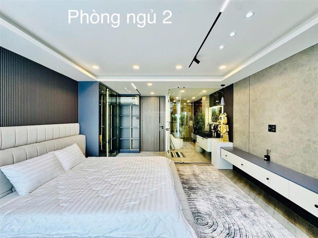 Bán gấp nhà đường lý văn phức, phường tân định q1. giá 5tỷ1/91,8m2 gần chợ tân định. cho thuê 38tr