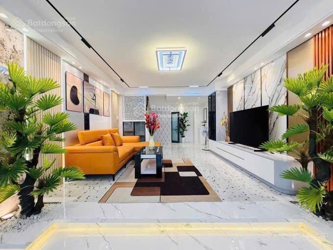 Bán nhà đường xe hơi trần khắc chân  quận 1. giá 5tỷ29/78,5m2 gần chợ tân định. đang cho thuê 32tr